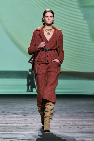 Look 40